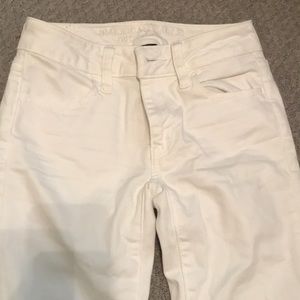 White American Eagle Jeans